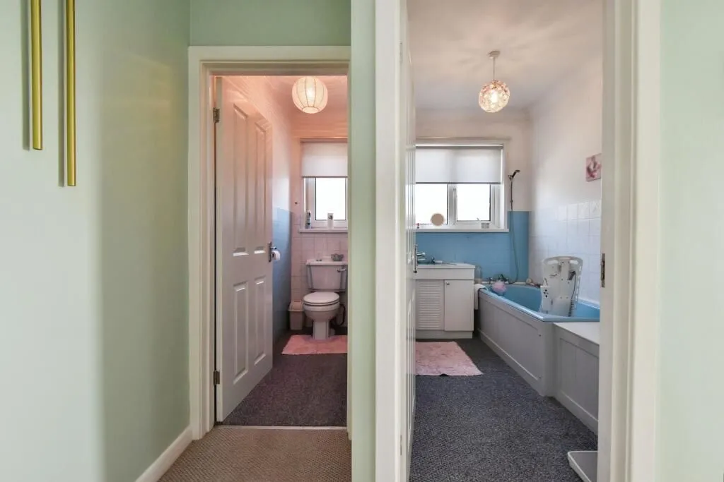 16B Llandafen Road, Llanelli, Carmarthenshire, SA14 9BD