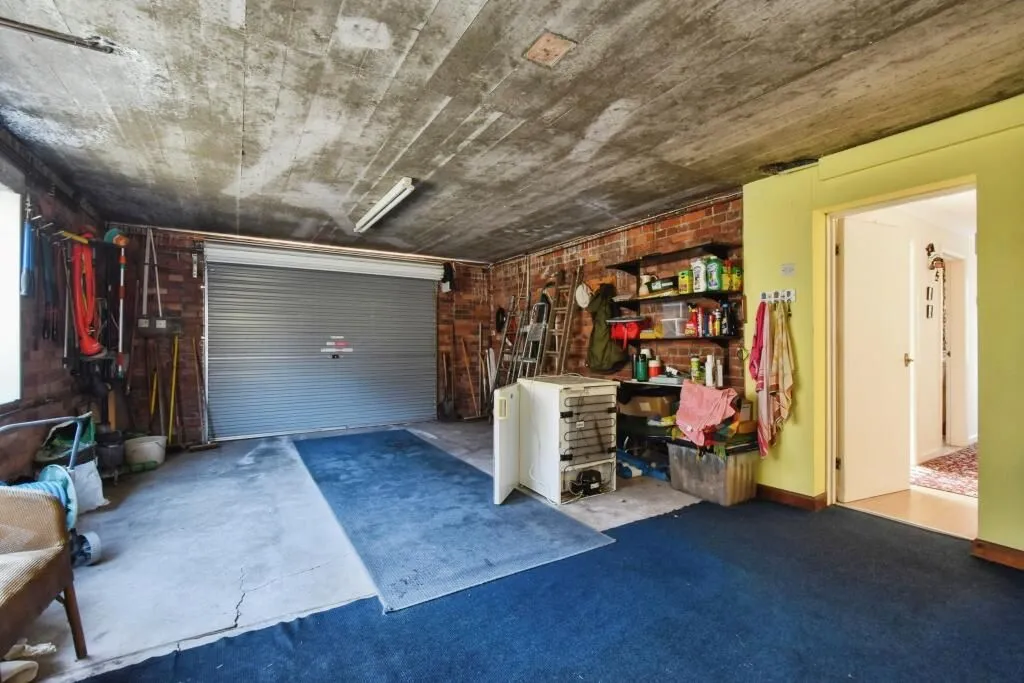 16B Llandafen Road, Llanelli, Carmarthenshire, SA14 9BD