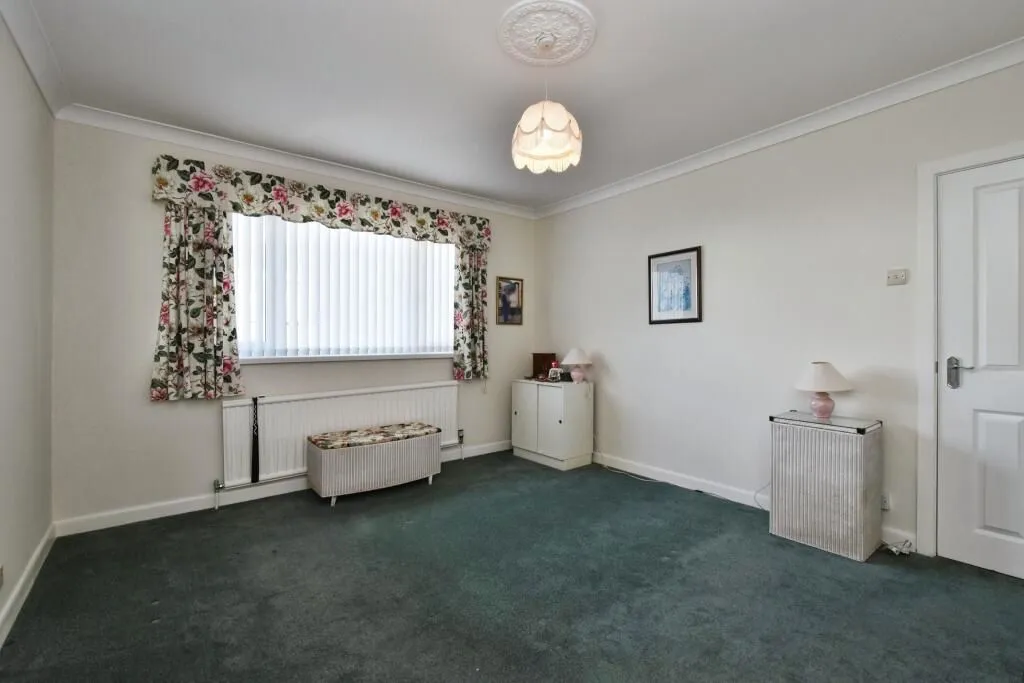 16B Llandafen Road, Llanelli, Carmarthenshire, SA14 9BD