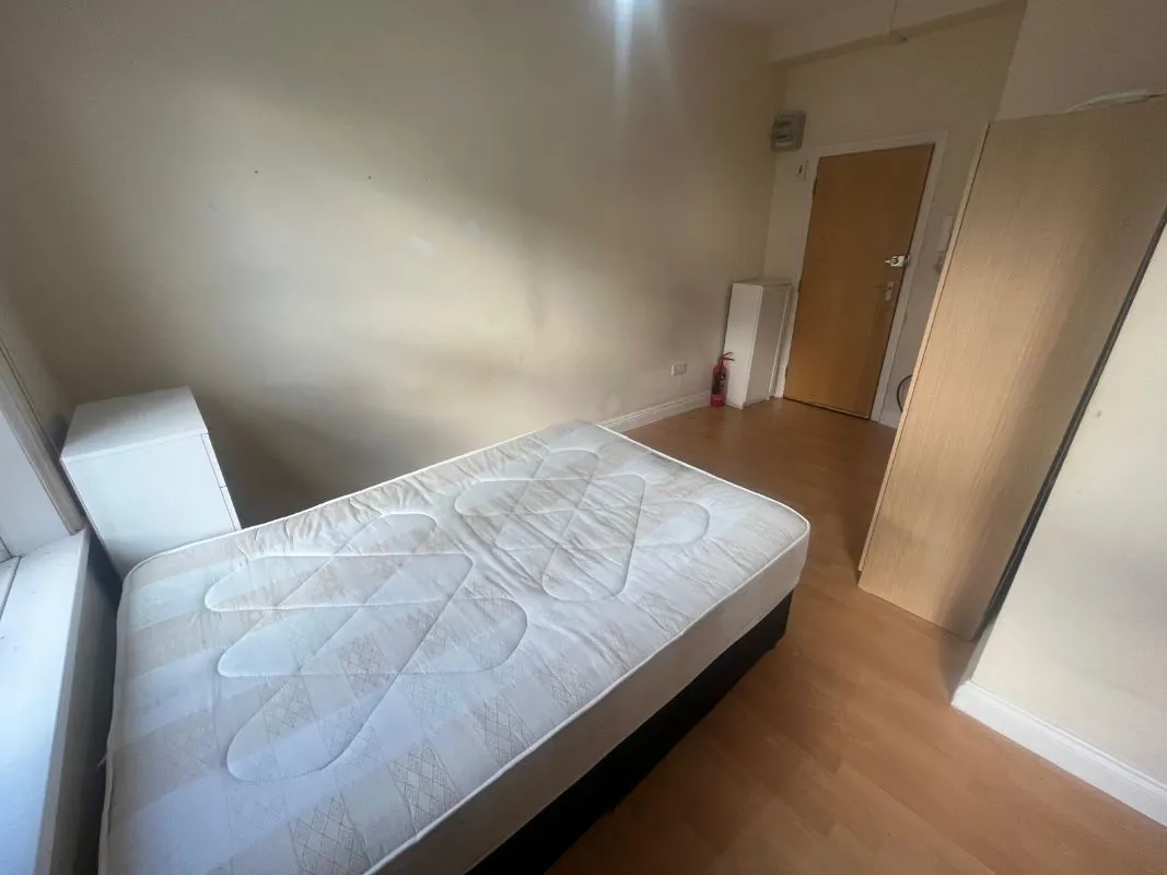 238 High Road, London, N22 8HH