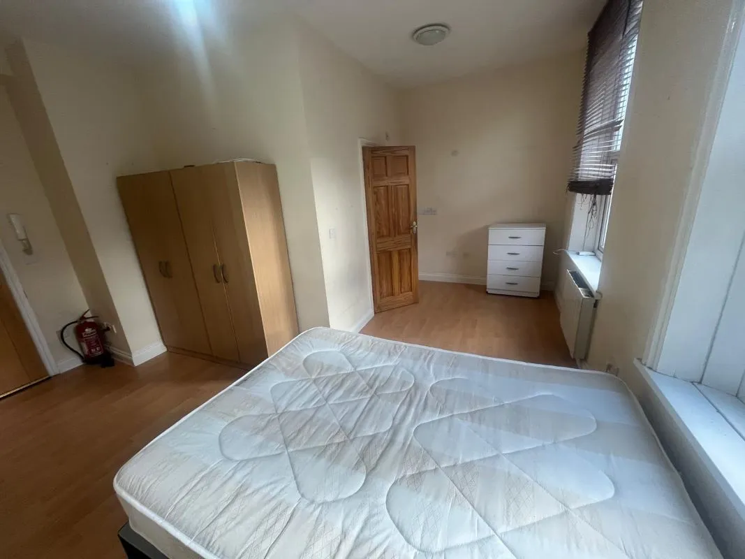 238 High Road, London, N22 8HH