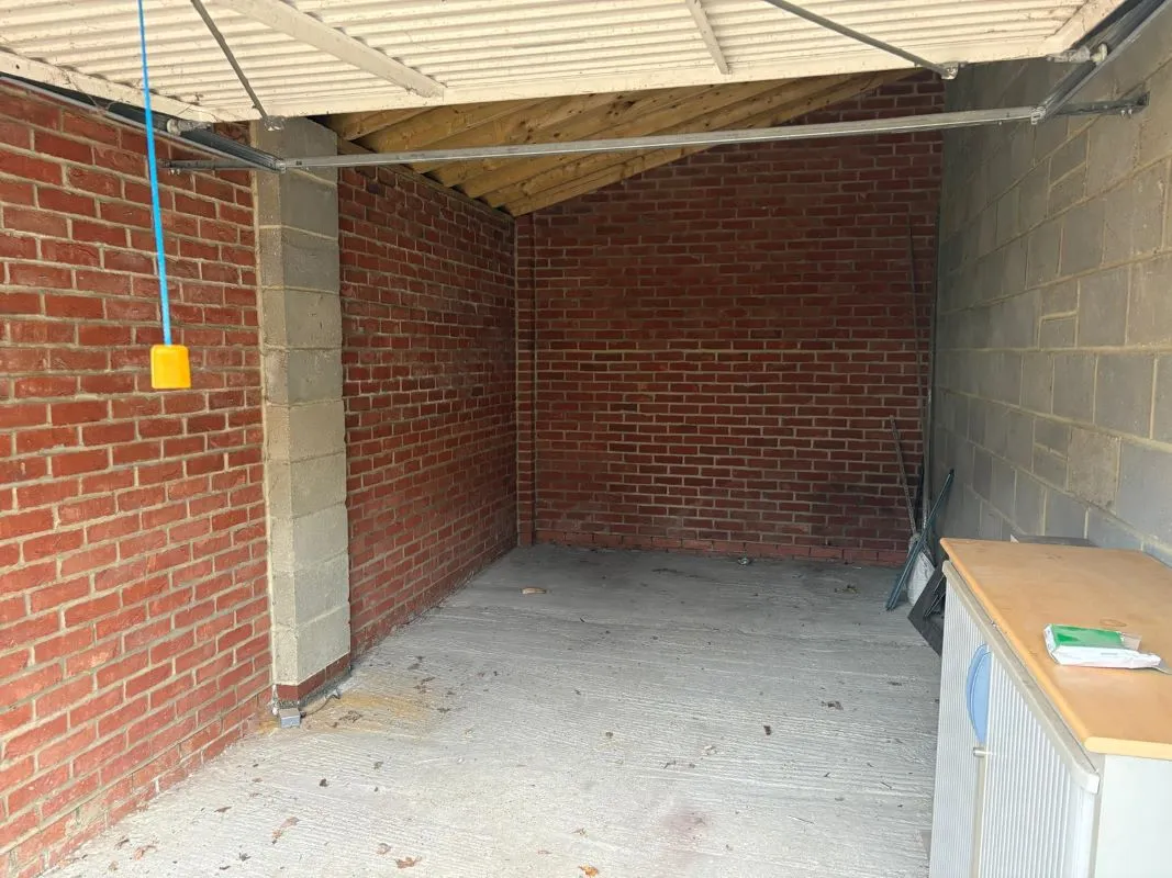 108 New Haw Road, Addlestone, Surrey, KT15 2DF