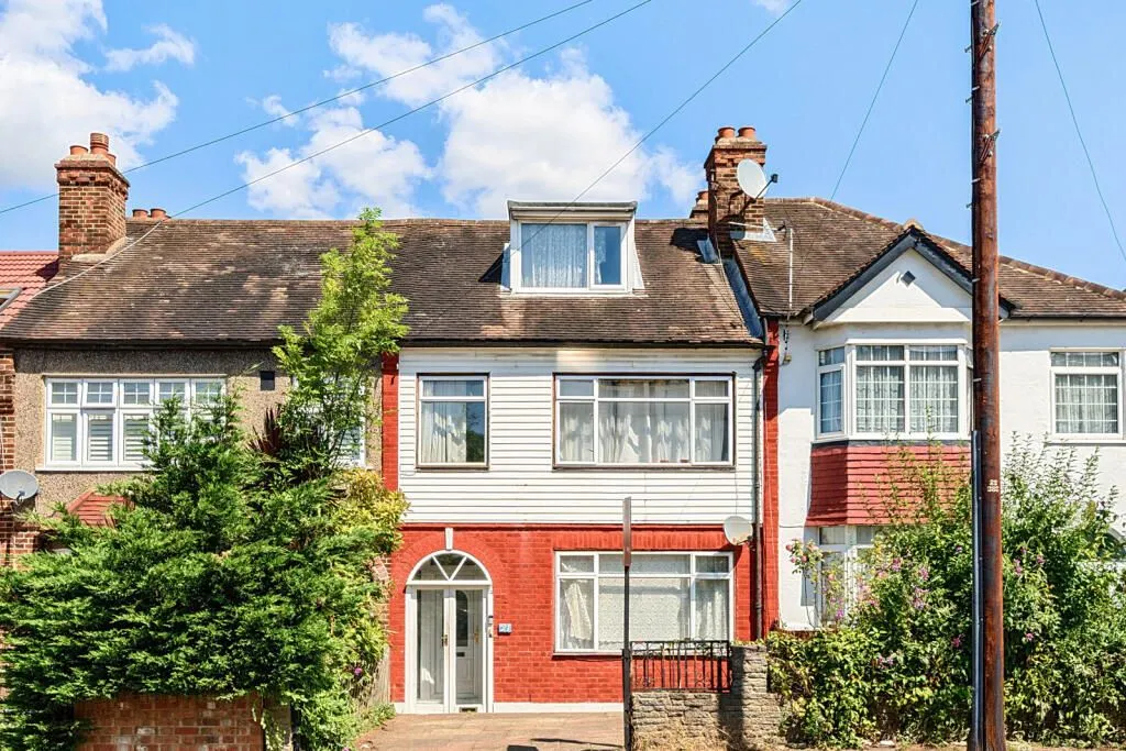 21 Penderry Rise, London, SE6 1EZ