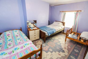 A rare opportunity to purchase a early C19 listed end terrace country cottage with many period features.