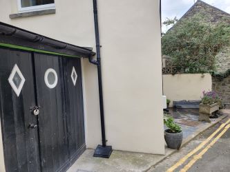 Tan y Fedw is a charming 4-storey end-of-terrace property, offering fantastic potential for Airbnb hosting, with an approx net income of £550 per week. Situated just off the High Street in the highly sought-after seaside town of Barmouth, this well-maintained property boasts classic construction under a slated roof, providing a perfect blend of comfort and character. With its spacious layout and prime location, Tan y Fedw is an exceptional opportunity for a family home or investment property. To be sold furnished.