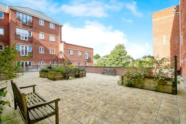 Tenant in Situ -One Bedroom Apartment with Secure Parking a Short Walk from Bournemouth Square, BH2