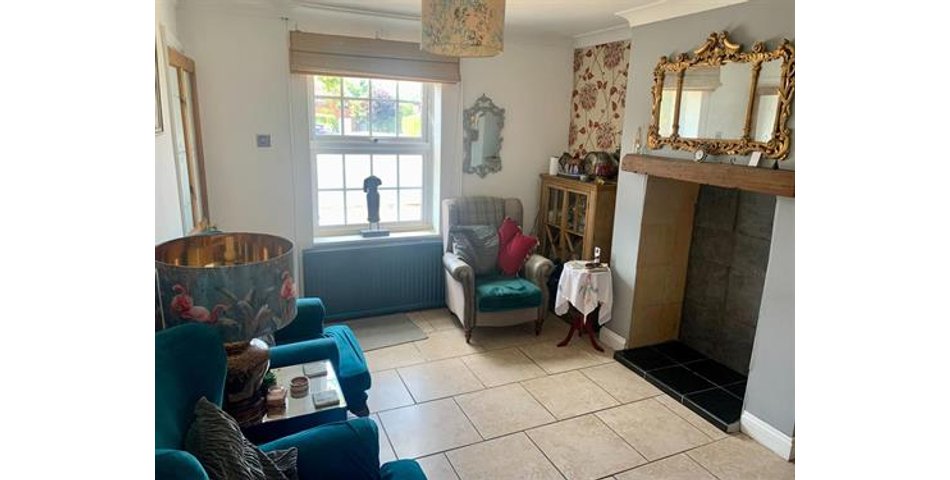3 Bedroom Detached Property with Annex