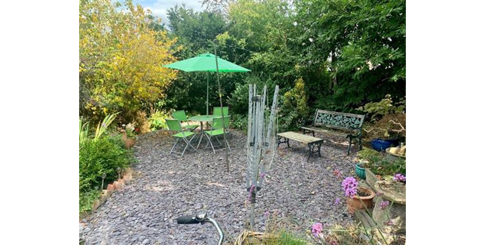 3 Bedroom Detached Property with Annex