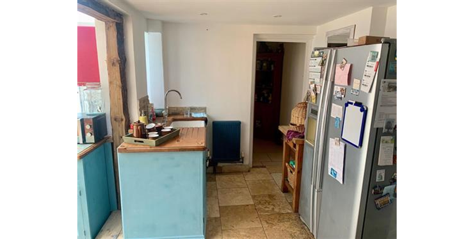 3 Bedroom Detached Property with Annex