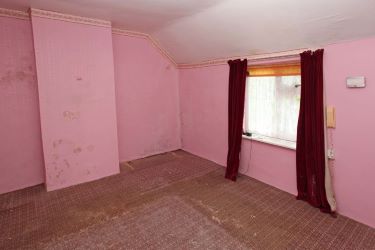 FOR SALE BY ONLINE PUBLIC AUCTION

PRE-APPLICATION PLANNING APPLICATION MADE BY THE VENDOR FOR DEMOLITION BUILD FOR 2 X TWO BEDROOM SEMI DETACHED PROPERTIES SUBJECT TO FULL PLANNING APPLICATION**

** PROSPECTIVE PURHCASERS SHOULD MAKE THEIR OWN ENQURIES OF THE LOCAL AUTHORITY.
