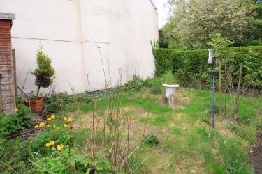 FOR SALE BY ONLINE PUBLIC AUCTION

PRE-APPLICATION PLANNING APPLICATION MADE BY THE VENDOR FOR DEMOLITION BUILD FOR 2 X TWO BEDROOM SEMI DETACHED PROPERTIES SUBJECT TO FULL PLANNING APPLICATION**

** PROSPECTIVE PURHCASERS SHOULD MAKE THEIR OWN ENQURIES OF THE LOCAL AUTHORITY.