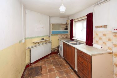 FOR SALE BY ONLINE PUBLIC AUCTION

PRE-APPLICATION PLANNING APPLICATION MADE BY THE VENDOR FOR DEMOLITION BUILD FOR 2 X TWO BEDROOM SEMI DETACHED PROPERTIES SUBJECT TO FULL PLANNING APPLICATION**

** PROSPECTIVE PURHCASERS SHOULD MAKE THEIR OWN ENQURIES OF THE LOCAL AUTHORITY.