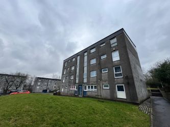 Town & Country Property Auctions are pleased to offer this charming two-bedroom flat in Cumbernauld.