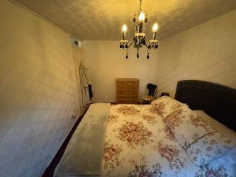 Town & Country Property Auctions are pleased to offer this charming two-bedroom flat in Cumbernauld.