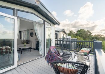 A stylish and contemporary luxury holiday lodge near Bude, on the Devon/Cornwall border. Combining the best of coast and countryside.