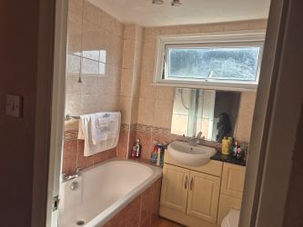 Town and Country Property Auctions are proud to present this 3 bed semi detached property in Nottingham.