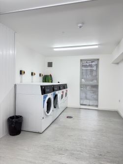 FOR SALE BY ONLINE AUCTION

Apartment currently rented until July 2025 at a weekly rent of £150. Excellent Investment and yield.  A fully self contained studio (1 bedroom) flat with en-suite bathroom.  The flat has access to the on site fully equipped gym, laundry and access to the large roof top terrace located in the same building.  This flat also comes with its own dedicated parking bay.