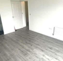TWO BEDROOM TOP FLOOR APARTMENT