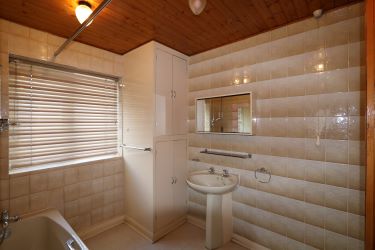 3 Bedroom Semi-Detached With Single Garage