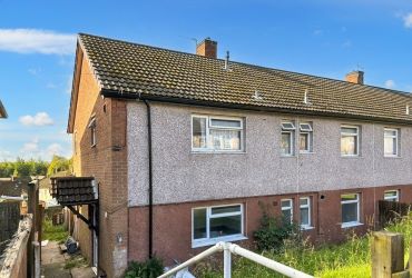 Exceptional investment opportunity awaits at the upcoming auction – Leasehold, of 5, 6, and 8 Gloucester Avenue, Dawley, Telford, TF4 2HU. Included in this unique offer is 3 x Three bedroom flats with a gross yield of over 15%.