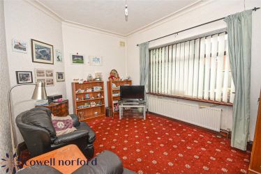 EXTENDED DETACHED 3-BEDROOM HOME WITH MASSIVE POTENTIAL
