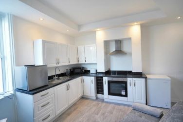 4 BED TERRACE