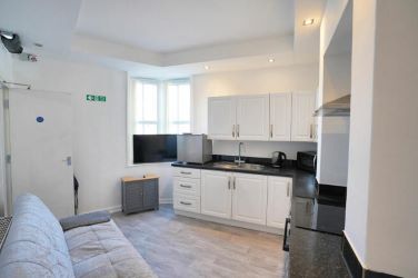 4 BED TERRACE
