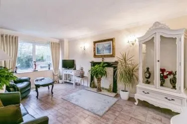One Bedroom Retirement Apartment For Sale by Public Auction