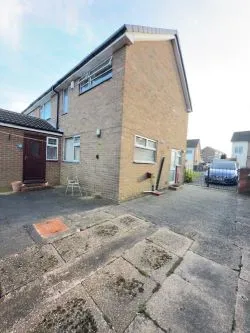 FOR SALE BY ONLINE PUBLIC AUCTION

EXTENDED THREE-BEDROOM SEMI-DETACHED PROPERTY

EXCELLENT RESIDENTIAL LOCATION

FANTASTIC OPPORTUNITY TO ACQUIRE A GREAT PROPERTY BMV