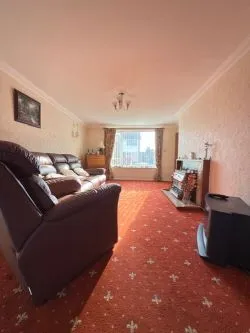 FOR SALE BY ONLINE PUBLIC AUCTION

EXTENDED THREE-BEDROOM SEMI-DETACHED PROPERTY

EXCELLENT RESIDENTIAL LOCATION

FANTASTIC OPPORTUNITY TO ACQUIRE A GREAT PROPERTY BMV