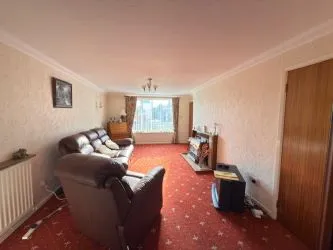FOR SALE BY ONLINE PUBLIC AUCTION

EXTENDED THREE-BEDROOM SEMI-DETACHED PROPERTY

EXCELLENT RESIDENTIAL LOCATION

FANTASTIC OPPORTUNITY TO ACQUIRE A GREAT PROPERTY BMV