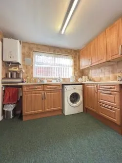 FOR SALE BY ONLINE PUBLIC AUCTION

EXTENDED THREE-BEDROOM SEMI-DETACHED PROPERTY

EXCELLENT RESIDENTIAL LOCATION

FANTASTIC OPPORTUNITY TO ACQUIRE A GREAT PROPERTY BMV