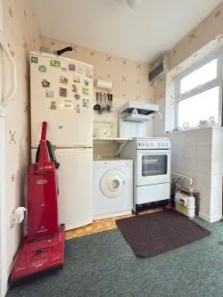 FOR SALE BY ONLINE PUBLIC AUCTION

EXTENDED THREE-BEDROOM SEMI-DETACHED PROPERTY

EXCELLENT RESIDENTIAL LOCATION

FANTASTIC OPPORTUNITY TO ACQUIRE A GREAT PROPERTY BMV