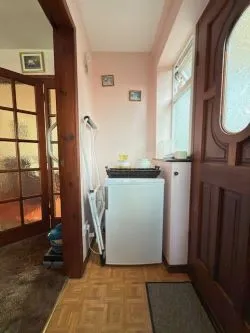 FOR SALE BY ONLINE PUBLIC AUCTION

EXTENDED THREE-BEDROOM SEMI-DETACHED PROPERTY

EXCELLENT RESIDENTIAL LOCATION

FANTASTIC OPPORTUNITY TO ACQUIRE A GREAT PROPERTY BMV