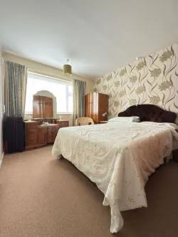 FOR SALE BY ONLINE PUBLIC AUCTION

EXTENDED THREE-BEDROOM SEMI-DETACHED PROPERTY

EXCELLENT RESIDENTIAL LOCATION

FANTASTIC OPPORTUNITY TO ACQUIRE A GREAT PROPERTY BMV