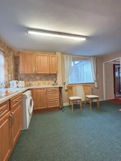 FOR SALE BY ONLINE PUBLIC AUCTION

EXTENDED THREE-BEDROOM SEMI-DETACHED PROPERTY

EXCELLENT RESIDENTIAL LOCATION

FANTASTIC OPPORTUNITY TO ACQUIRE A GREAT PROPERTY BMV