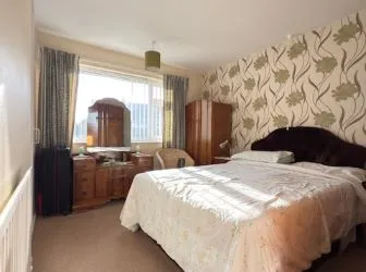 FOR SALE BY ONLINE PUBLIC AUCTION

EXTENDED THREE-BEDROOM SEMI-DETACHED PROPERTY

EXCELLENT RESIDENTIAL LOCATION

FANTASTIC OPPORTUNITY TO ACQUIRE A GREAT PROPERTY BMV