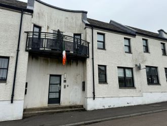 Town & Country Property Auctions offers this incredible 1 Bedroom Tenanted ground floor Flat in Douglas.