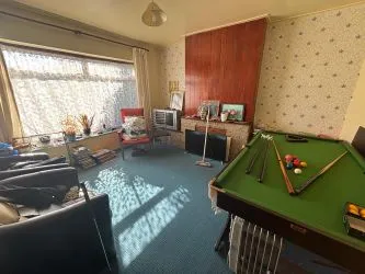 UNMODERNISED 3 BED SEMI