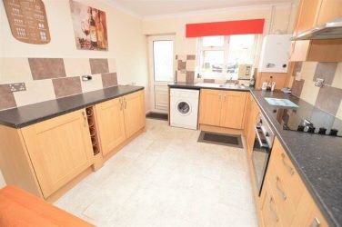 FOR SALE BY ONLINE PUBLIC AUCTION
WELL PRESENTED THREE BEDROOM SEMI-DETACHED BUNGALOW
LOCATED IN THE DESIRABLE MARKET TOWN OF MARKET DRAYTON
TWO DETACHED GARAGES
DRIVEWAY WITH PARKING FOR SEVERAL CARS