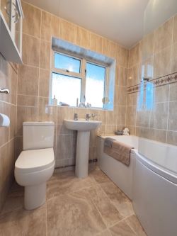 FOR SALE BY ONLINE PUBLIC AUCTION
WELL PRESENTED THREE BEDROOM SEMI-DETACHED BUNGALOW
LOCATED IN THE DESIRABLE MARKET TOWN OF MARKET DRAYTON
TWO DETACHED GARAGES
DRIVEWAY WITH PARKING FOR SEVERAL CARS