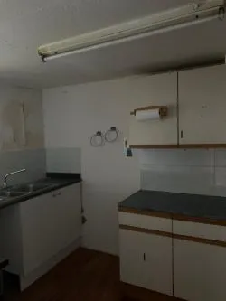 Town & Country Property Auctions offers this incredible 2 bedroom property in Campbeltown.