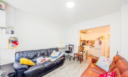 Two-bedroom ground floor flat, perfectly situated in a quiet residential road within one of South East London's emerging neighborhood's. Property comprises: entrance hall, bathroom, two bedrooms and kitchen living room with access to a rear courtyard. 

The property is currently rented bringing in £1,500 pcm = £18,000 per annum.