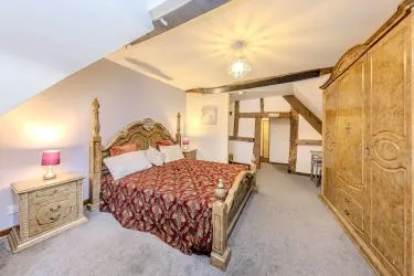 FOR SALE BY ONLINE PUBLIC AUCTION



Superb – 5 bedroom Property currently operated as Guest House 

Could be used as a large family home

Located only two minutes from Shrewsbury Town Centre

Beautiful character property that dates back to the 1600s