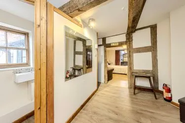FOR SALE BY ONLINE PUBLIC AUCTION



Superb – 5 bedroom Property currently operated as Guest House 

Could be used as a large family home

Located only two minutes from Shrewsbury Town Centre

Beautiful character property that dates back to the 1600s