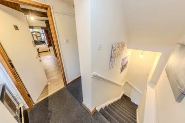 FOR SALE BY ONLINE PUBLIC AUCTION



Superb – 5 bedroom Property currently operated as Guest House 

Could be used as a large family home

Located only two minutes from Shrewsbury Town Centre

Beautiful character property that dates back to the 1600s