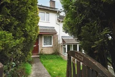 This two-bedroom home is a prime investment, ideal for rentals or resale. With great views in a desirable location, it’s a smart, low-risk addition to any portfolio.