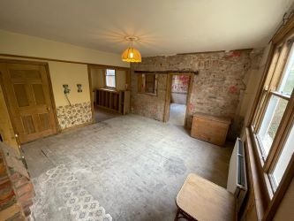 UNMODERNISED LARGE 5 BED DETACHED PERIOD PROPERTY