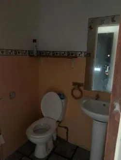 Town & Country Property Auctions offers this incredible 2 bedroom property in Campbeltown.