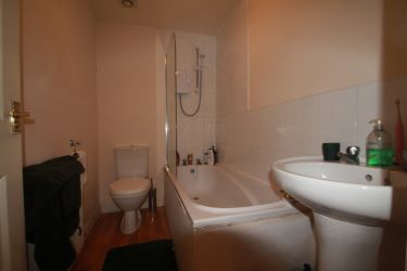 A Large 4 Bedroom Terraced Grade II Listed House, Being Located In Chester City Centre. Potential To Be Used As A Family Home Or As An Investment With Potential To Create A Significant Annual Income. Previous Use As A House In Multiple Occupation. Benefits From Gas Central Heating And Off Road Parking To Rear. Potential Gross Yield 10% Plus